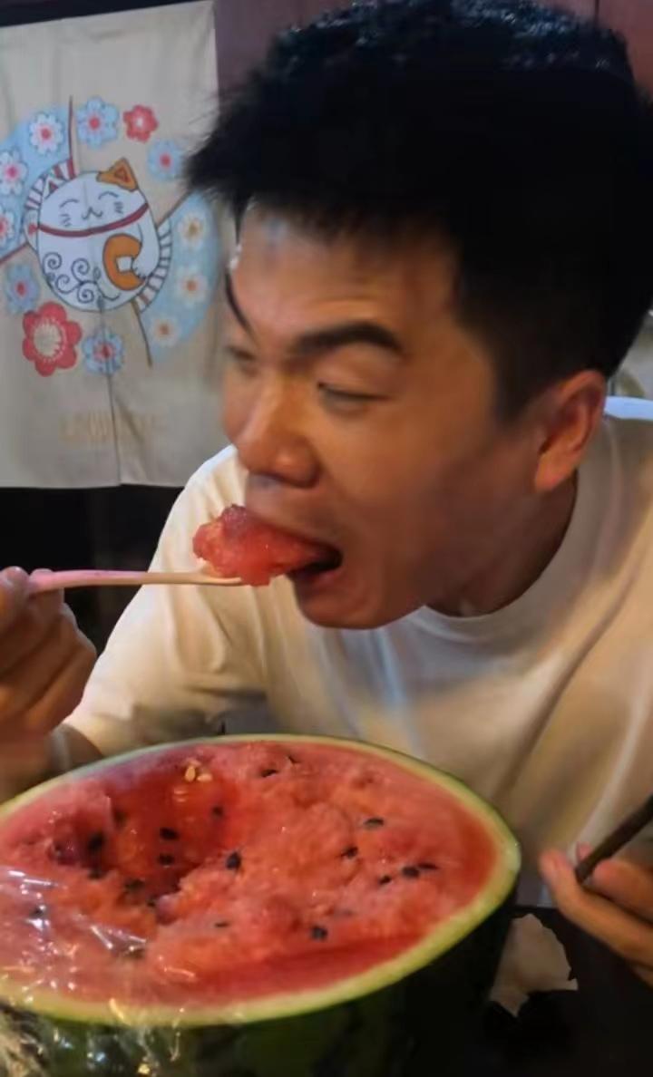 董宇辉谈足球,董宇辉说足球队