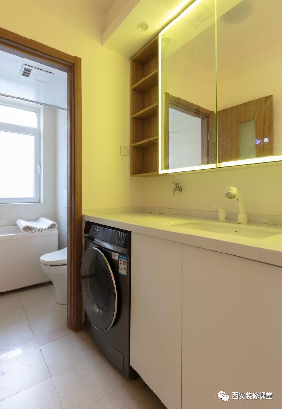 三室二厅简约大白墙原木,135平米大白墙原木风