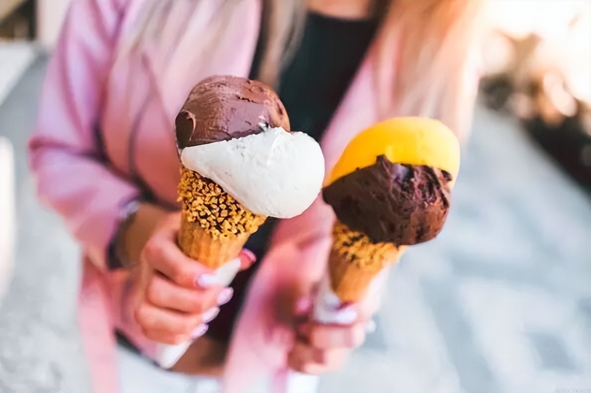 木耳不能和哪几种食物同吃,木耳跟哪些食物不能一起吃