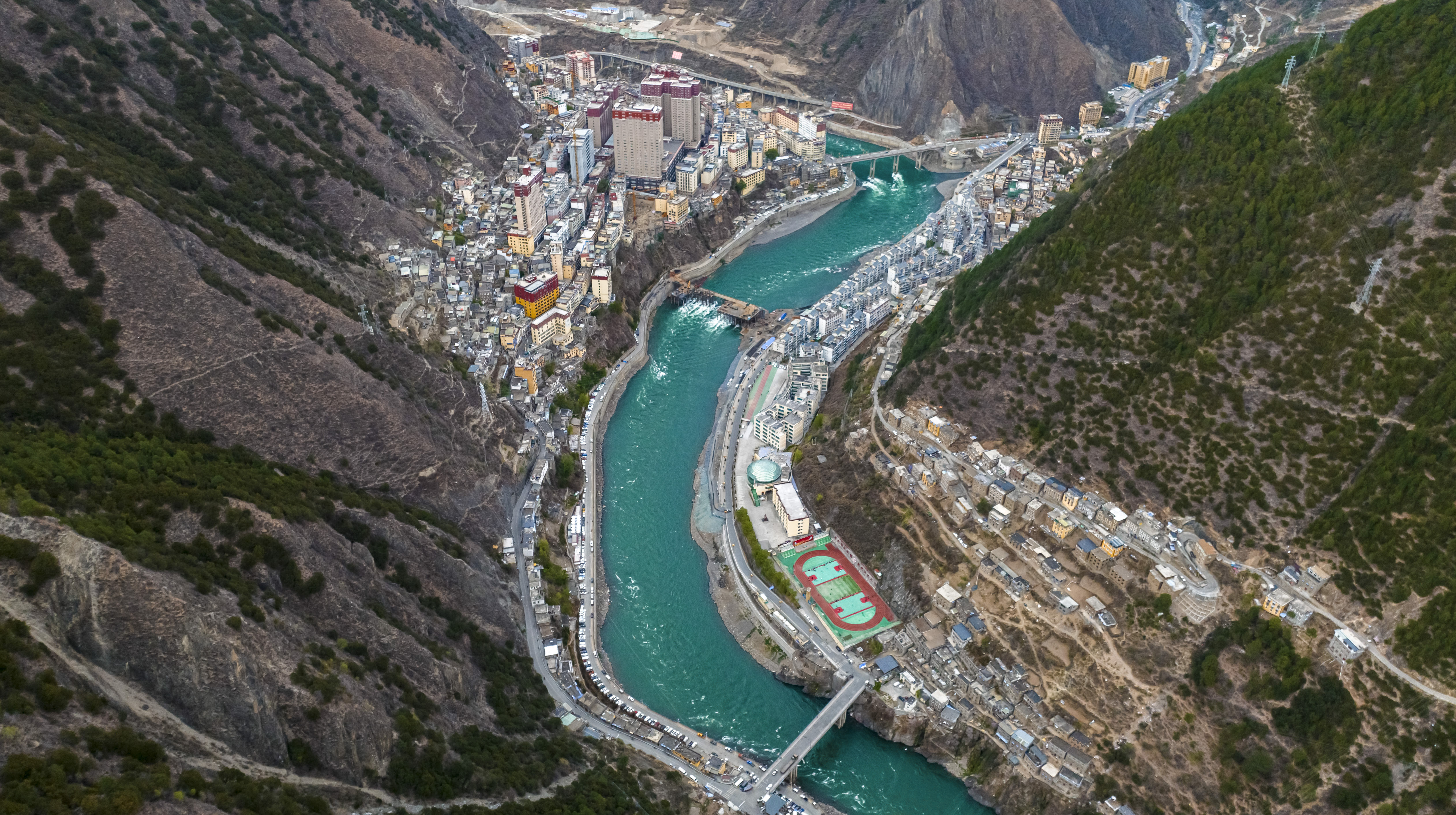 昌都至成都川藏318路线详细图,拉萨到昌都川藏317自驾游攻略