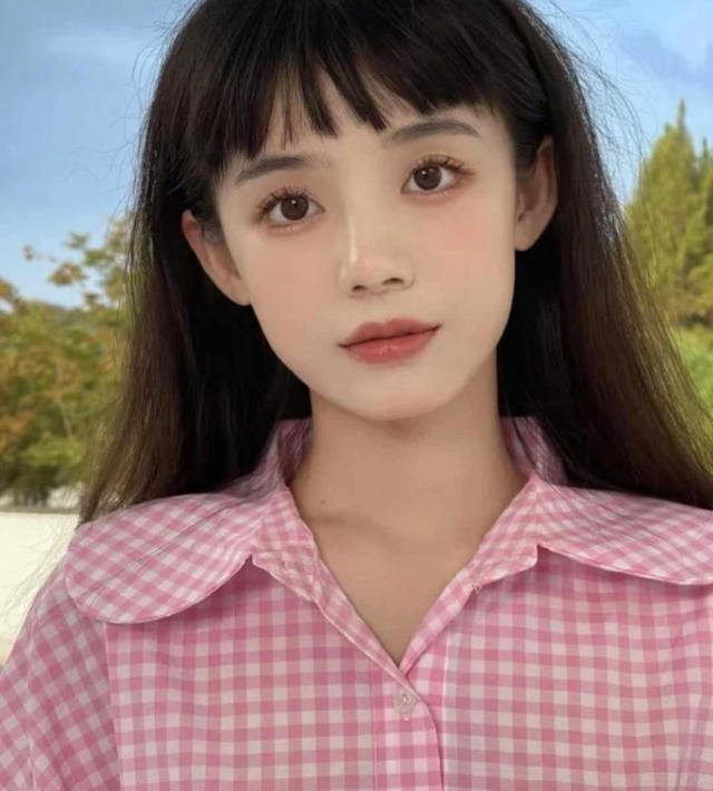 蛋卷头短发适合什么发型,2020圆脸蛋卷头发型中短发