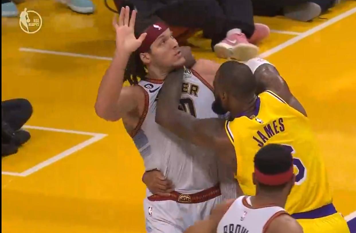 詹姆斯下半场底角投篮真的吗,约基奇只让詹姆斯得8分
