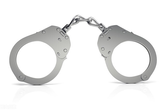 人被判死刑了缓期两年执行啥意思,判处死刑缓期二年执行会死吗