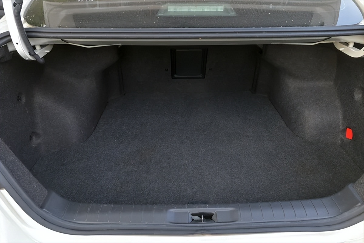 二手日产天籁7万元中山,全网价格最低二手日产天籁