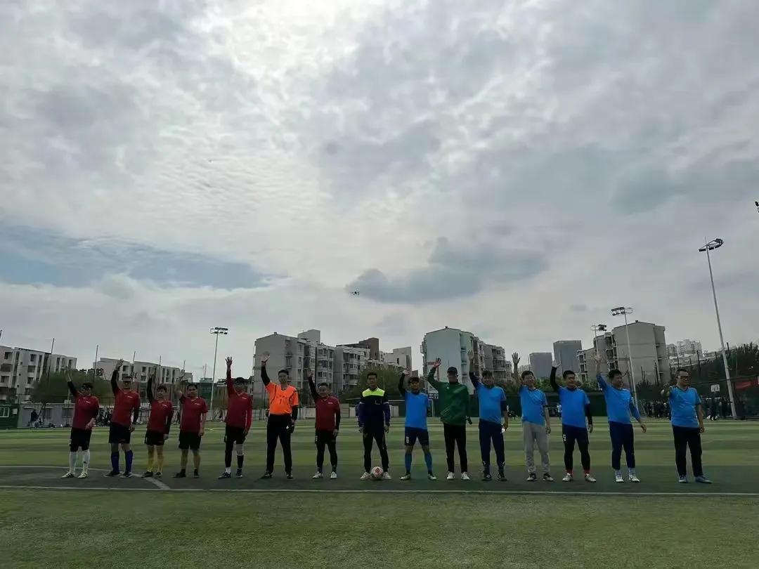 机关队施巧计以逸待劳门前杀千里奔无力回天