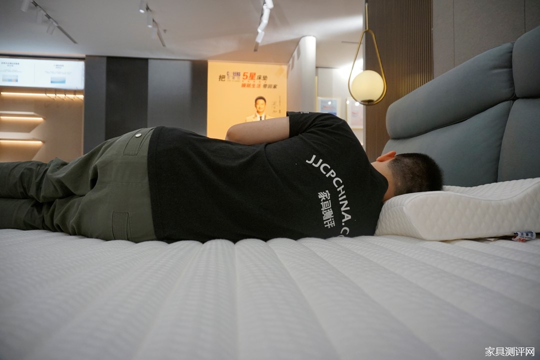 芝华仕五星软床创意视频,芝华仕的床测评