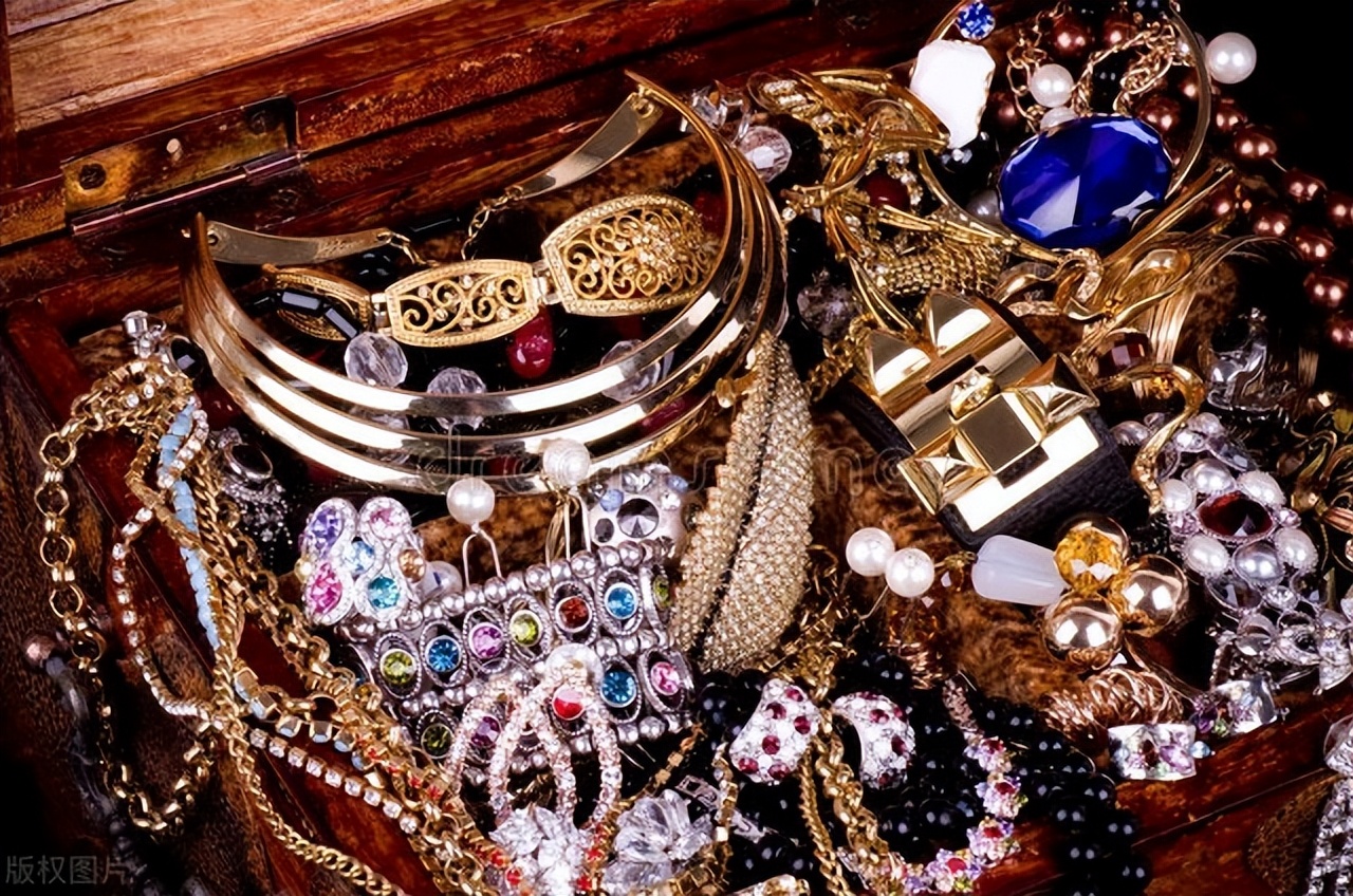 什么样的珠宝最值得买,哪种珠宝最值得收藏