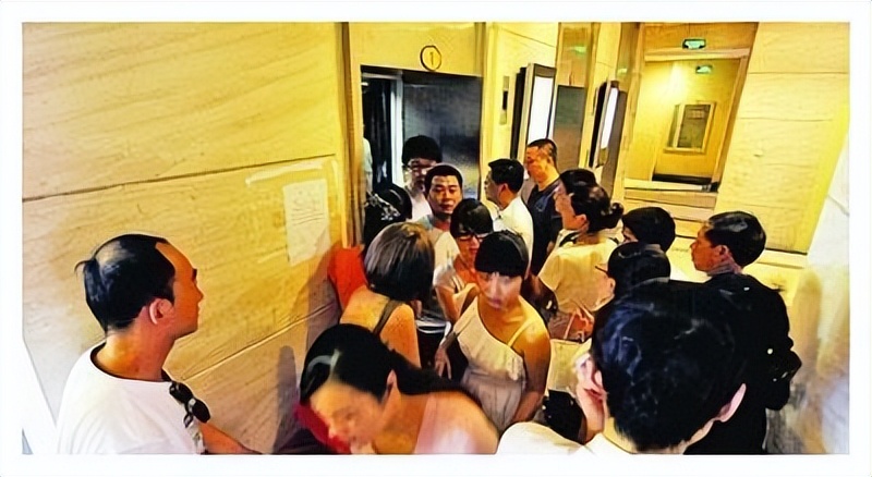 买了高层21楼后悔了怎么办,我买了28层楼房顶楼好吗