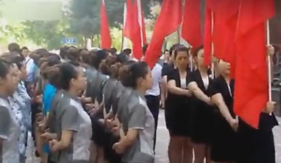 打鸡血激励搞笑,搞笑训练我们绝对是认真的