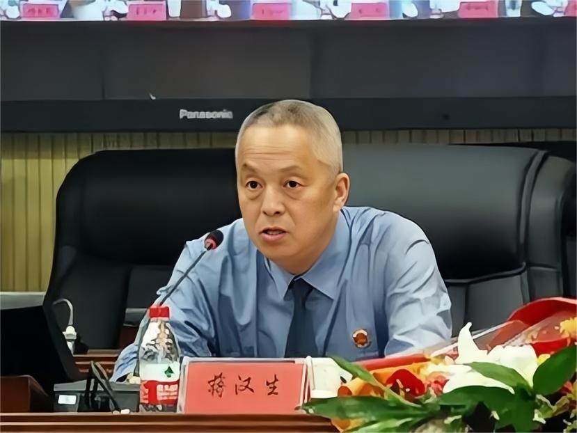 胥敬祥：只因误买一件绿马甲，被判入狱13年！背后故事让人唏嘘