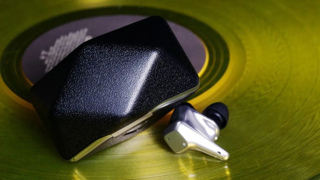 hifiman天鹅真无线耳机评测,hifiman轻奢版天鹅真无线耳机