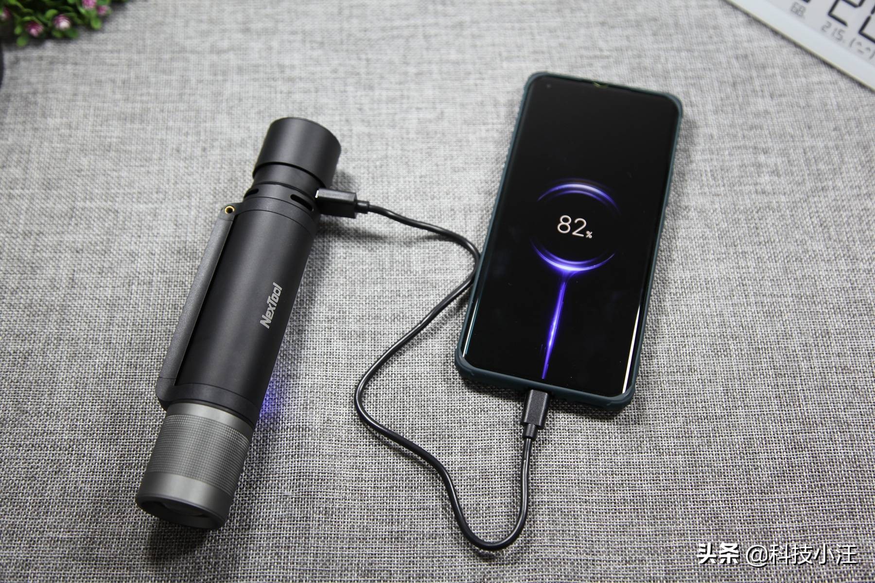 纳拓强光手电2000流明拆解,纳拓小直筒强光手电筒