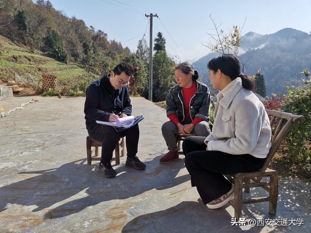 青春献于乡村振兴,全心助力乡村发展——记安康市平利县西河镇磨沟村第一书记边志坚