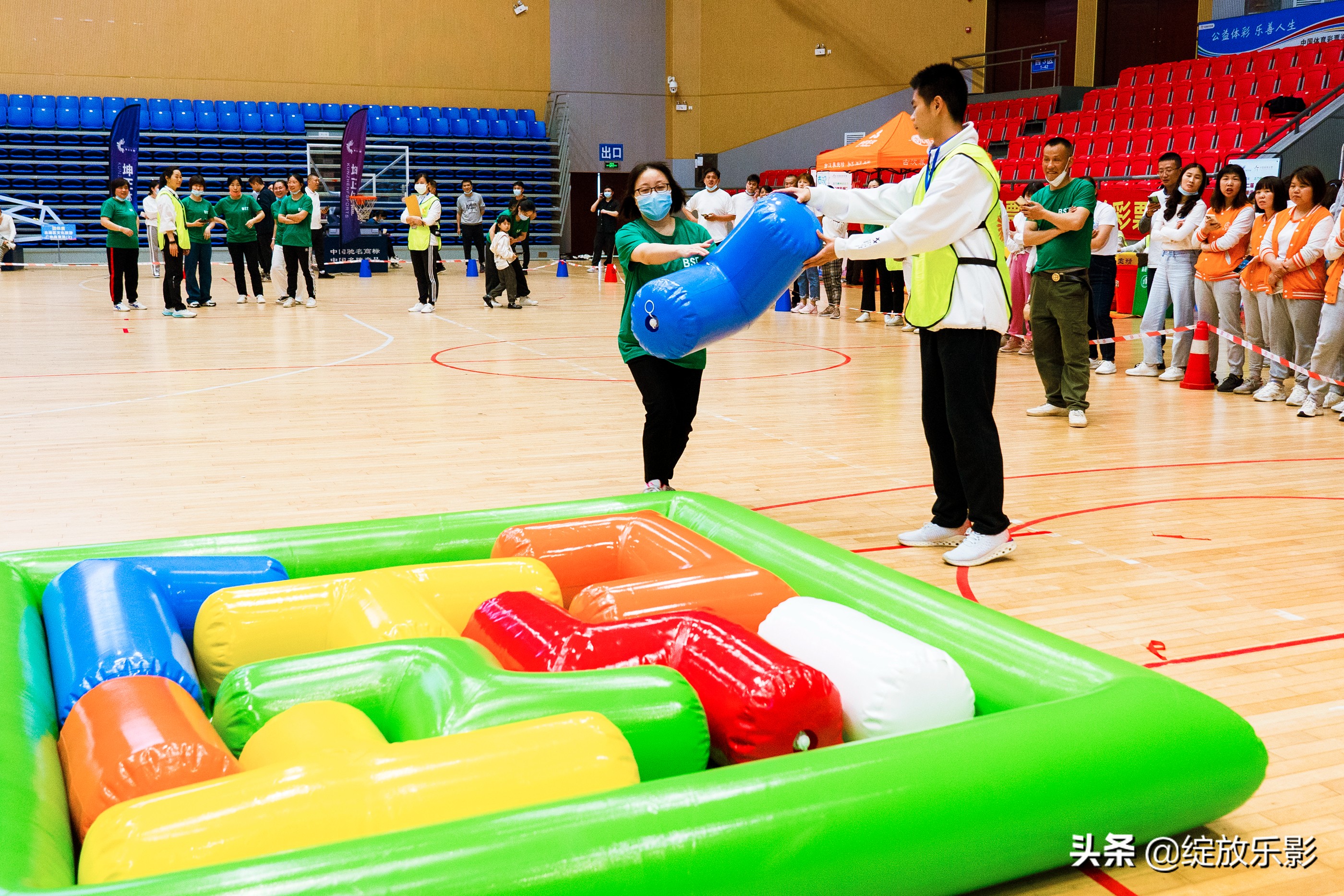 运动会开幕式舞蹈嗨爆全场,嗨翻全场的大赛