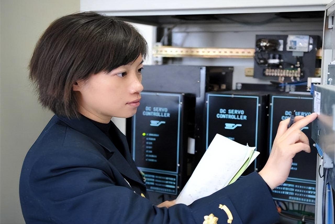 美媒称：比导弹还要恐怖的女人，助力“中国导弹艇”达世界第一