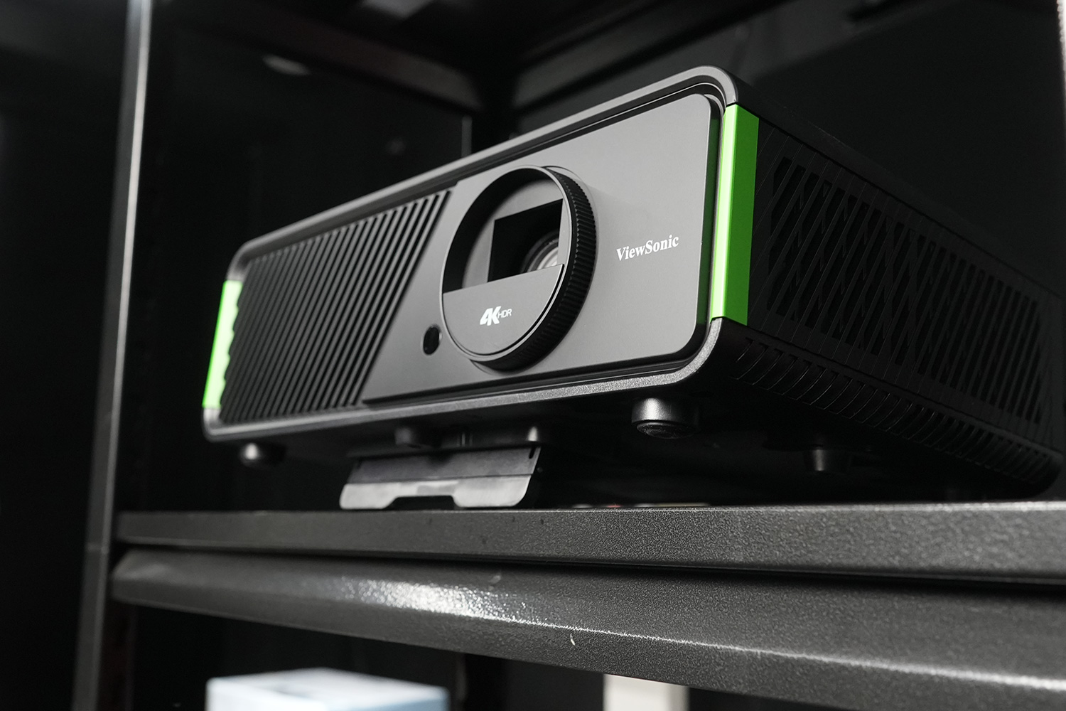 4k大芯片投影仪推荐,优派最新三色led投影tx500k