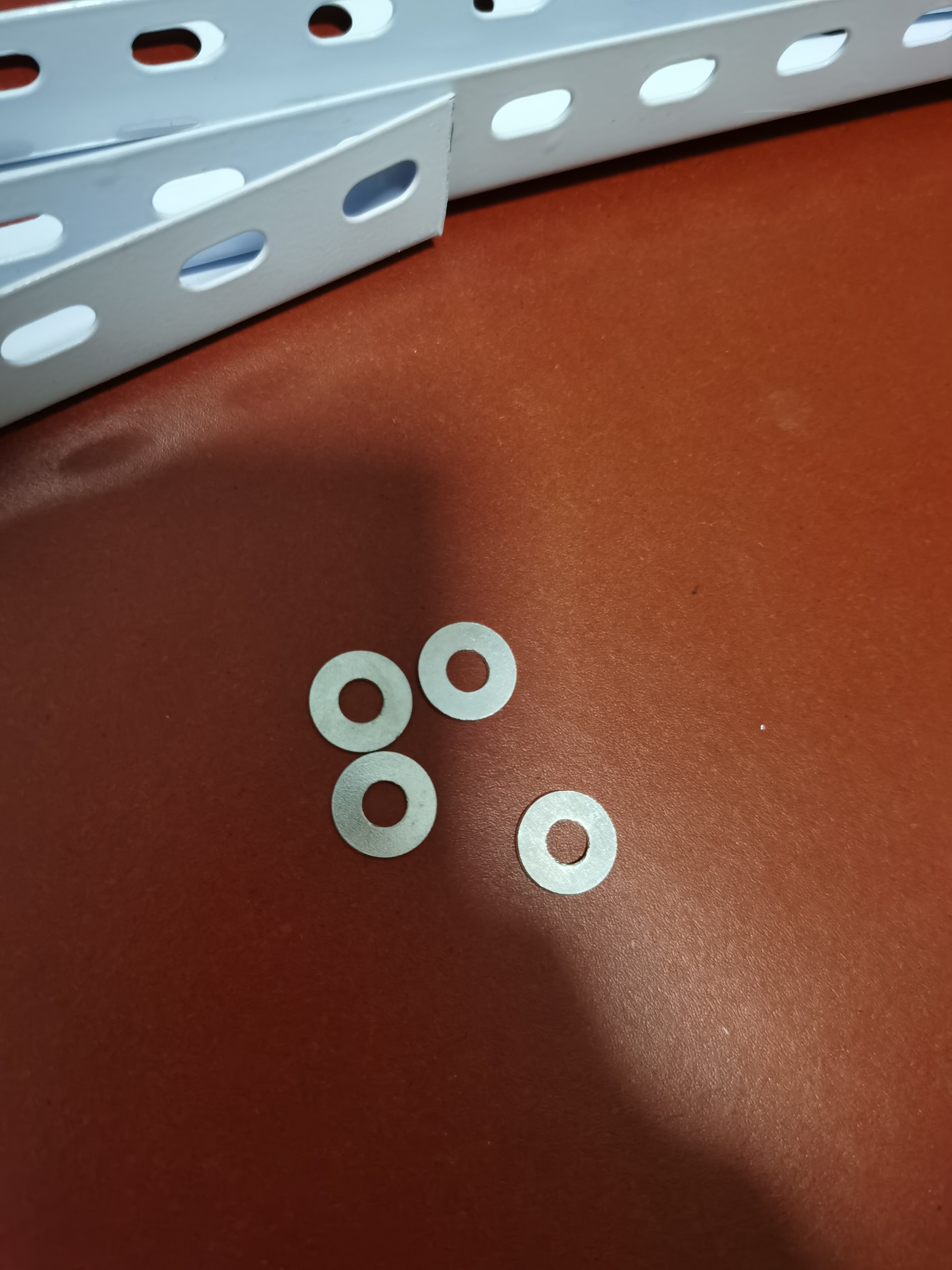 桌子摇晃怎么加固小妙招,折叠桌子塌陷修理小妙招