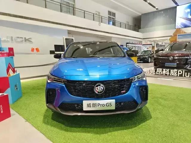 威朗progs白色街拍,威朗Progs白色出厂有黑顶吗