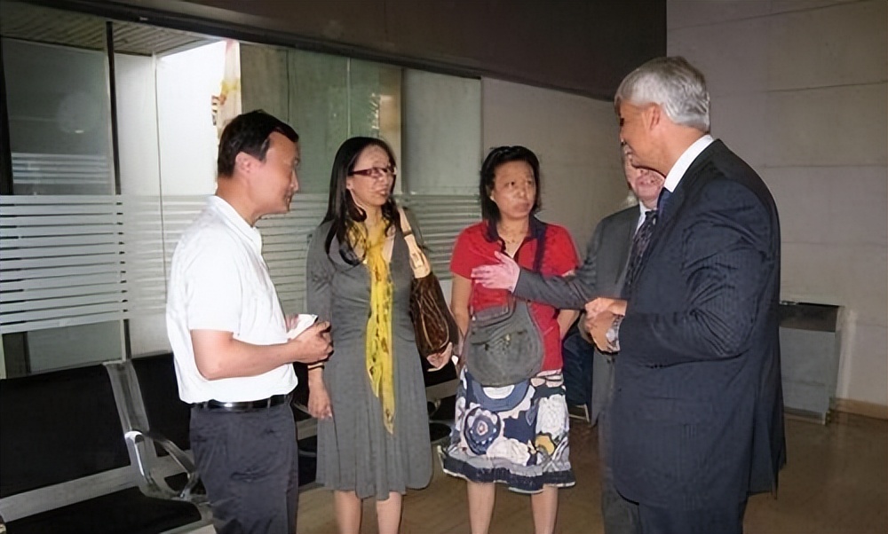 哈尔滨女首富戴秀丽资产,黑龙江女首富戴秀丽发家史