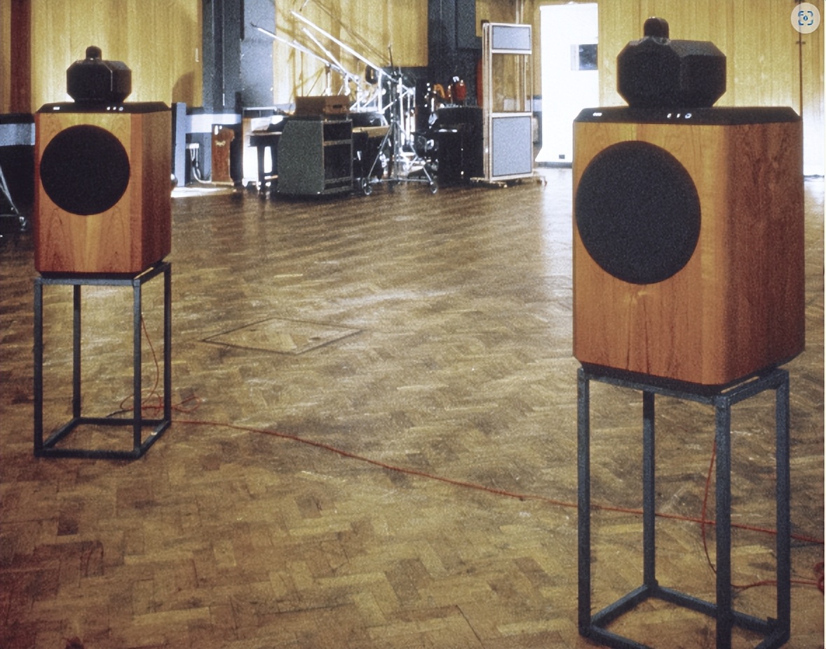 閾傚偛瀹濆崕闊﹀仴鍜宎irpodspro2,閾傚偛鍜屽疂鍗庨煢鍋ラ煶鍝嶅摢涓ソ