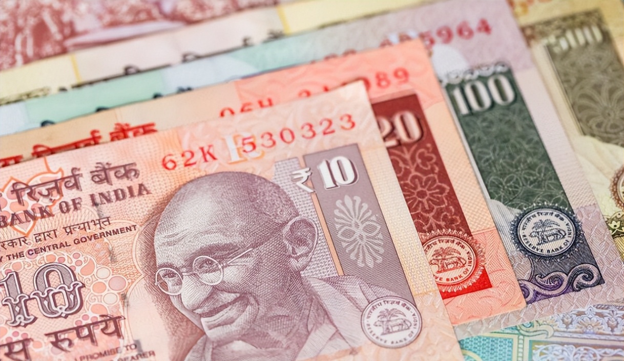 中国缺席金砖峰会，秦刚外长致电南非，给了印度明确信号