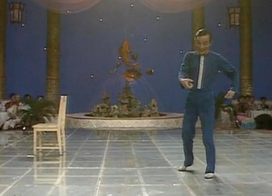 活佛济公游本昌,济公游本昌90岁再获奖