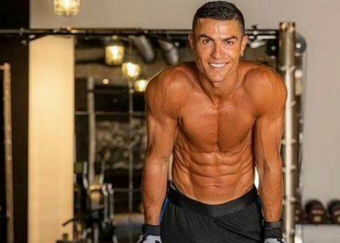 c罗葡萄牙经典球衣,c罗为什么要穿葡萄牙球衣