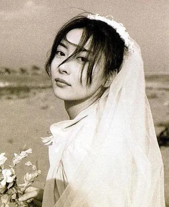 金城武演的初恋电影,金城武雨中的初恋