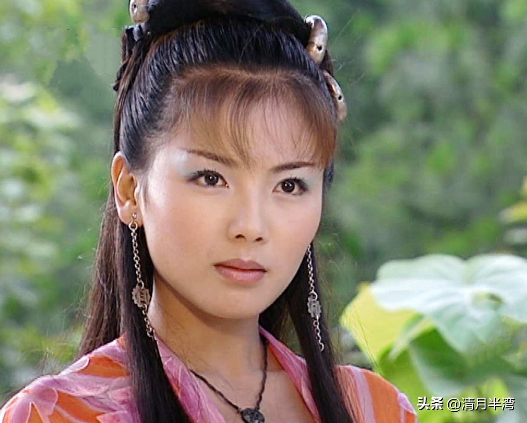 10位桃花眼明星,七位桃花眼女明星图片