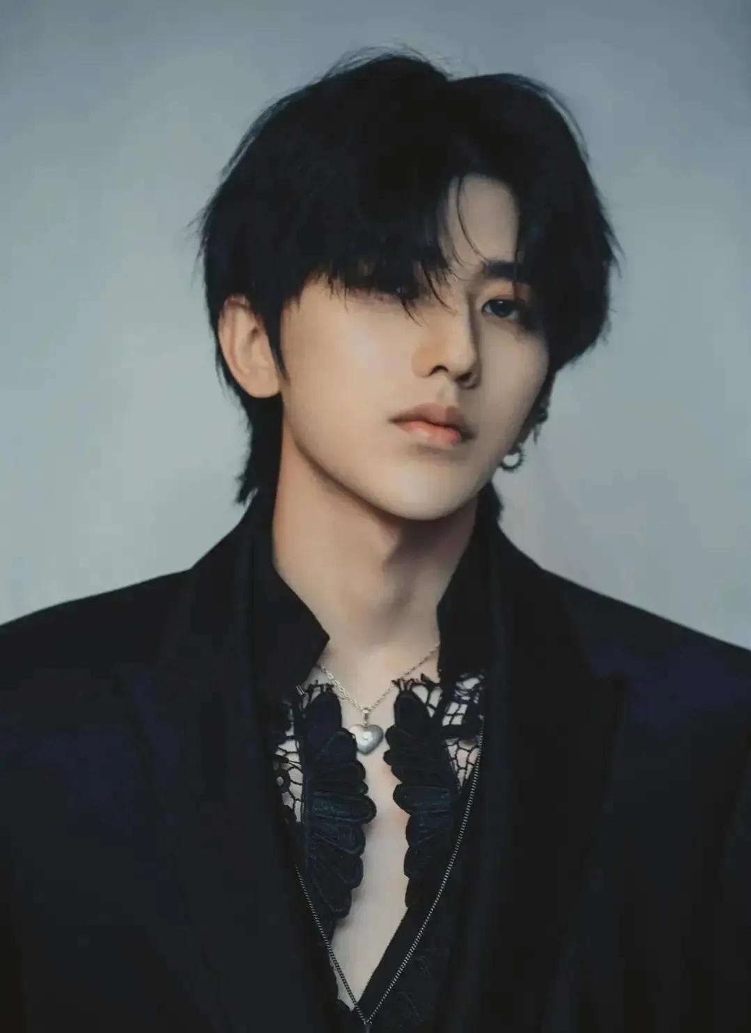 曝蔡徐坤和蔡母曾被传唤,如何看待蔡徐坤回应打胎事件