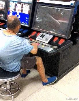 “你以为女生睡觉都是靠着男票？为你解锁更多姿势！”