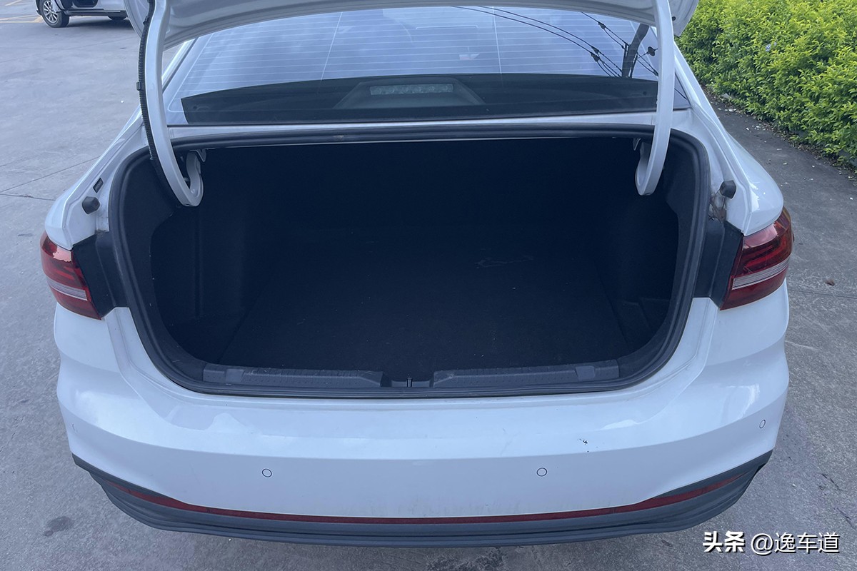 上汽大众朗逸二手车鉴定过程,二手朗逸跑了11万公里跑高速测试