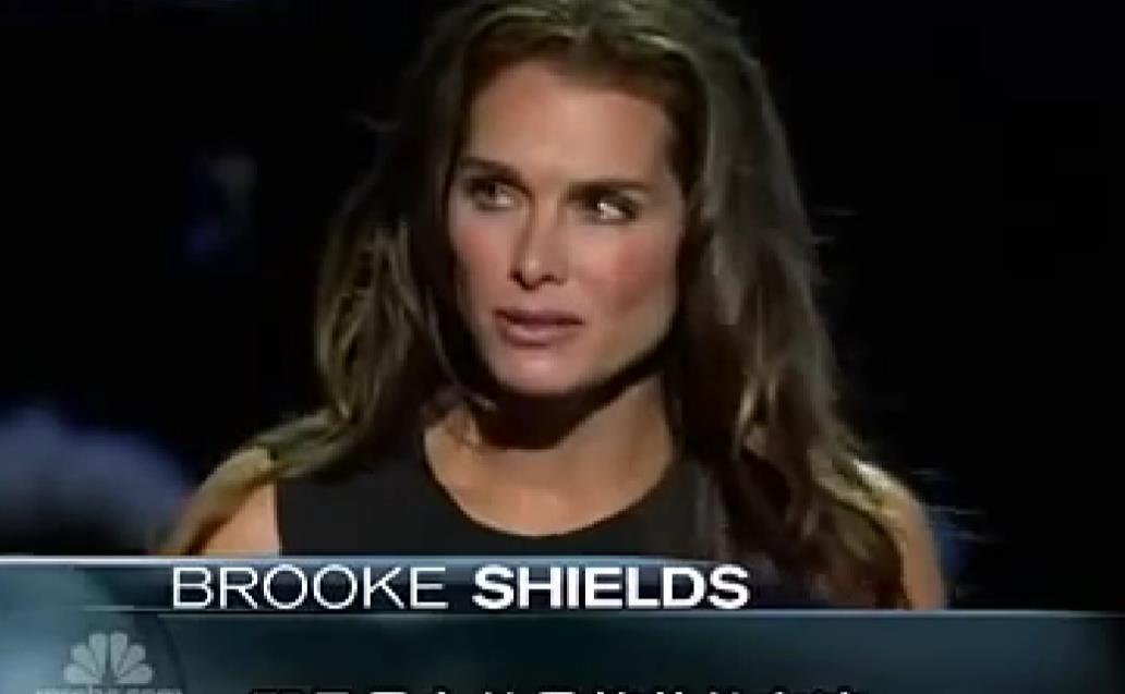 10岁她赤身露体，20岁又声称自己还是处女，“美国舒淇”裸照丑闻