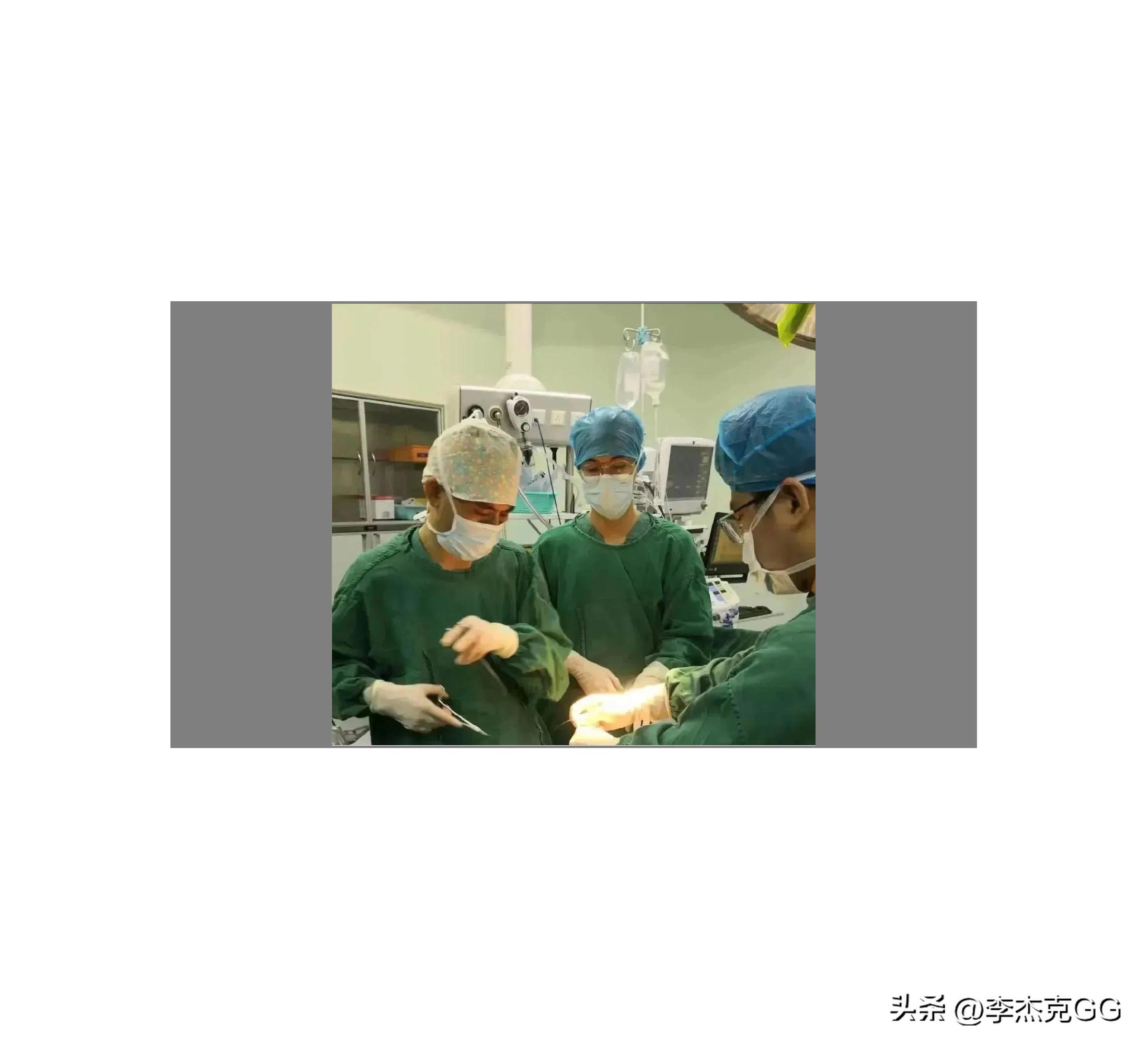 男子便秘灌肠,老人灌肠肠穿孔休克