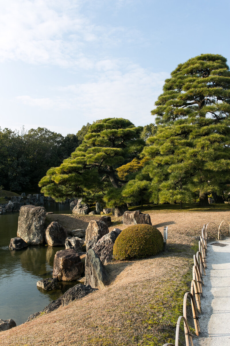 江户风味人间——读《一个单身赴任下级武士的江户日记》