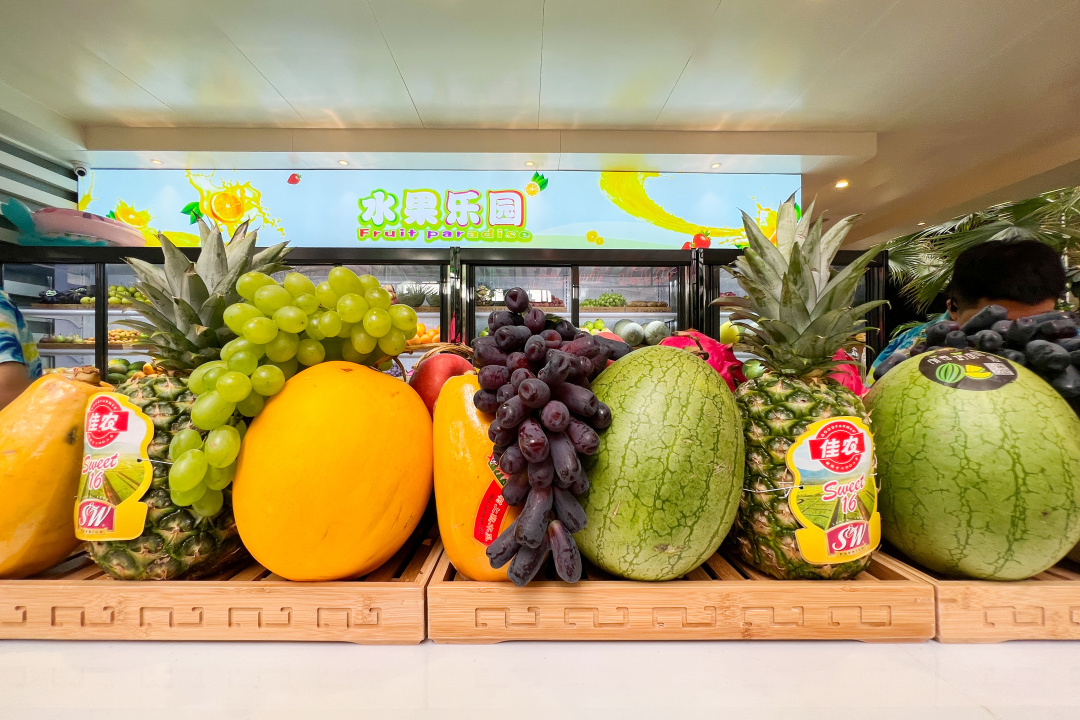 吃喝玩一体的天然温泉酒店,银河天然温泉洗浴和汗蒸