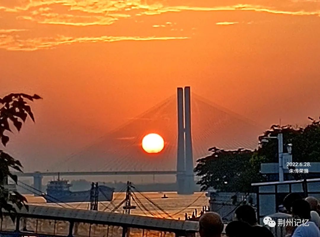 长江大桥建设故事,长江大桥故事