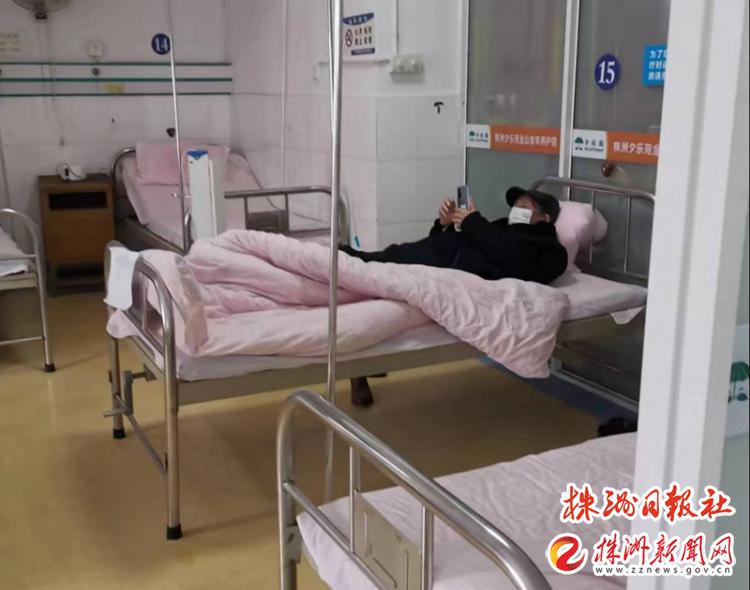 金山街道：坚持人民至上让“疫”线有温度