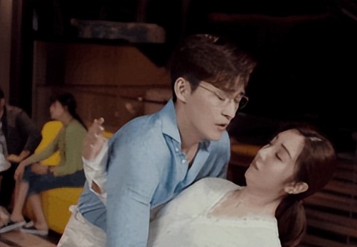 “油王”张翰：扯内衣袭胸女演员，拖行交警致残，新剧遭央视封杀