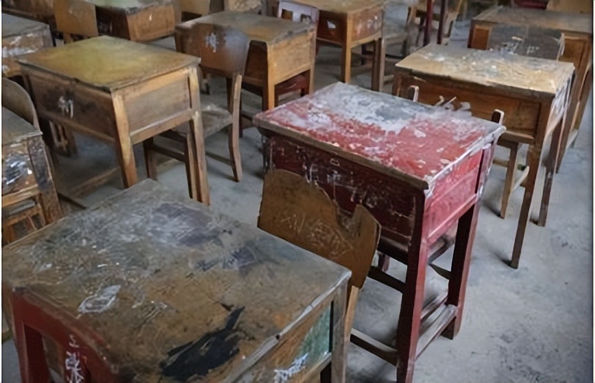 山东66岁老人自办活人出殡,山东省一位66岁老人办活人葬礼