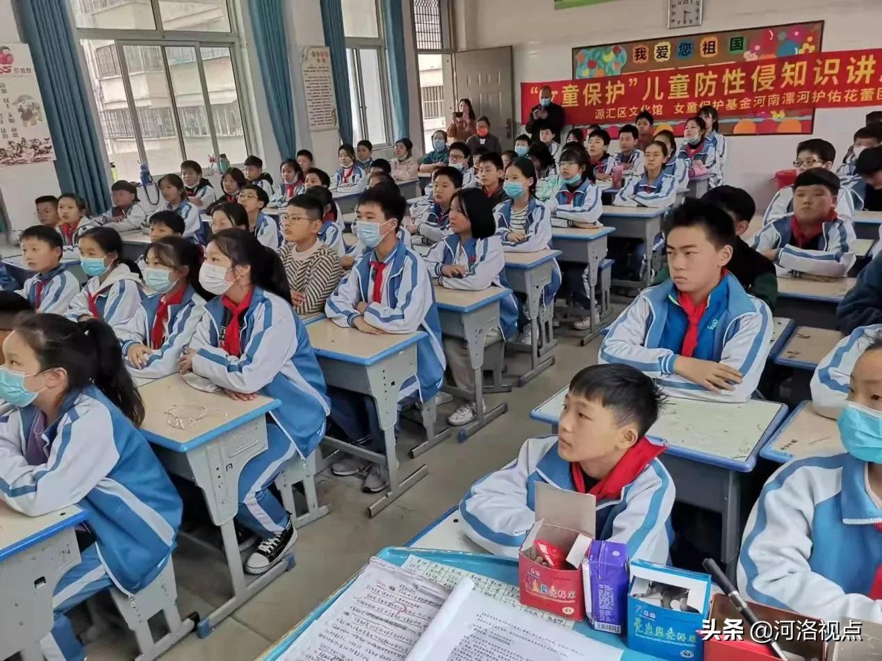 志愿者走进校园防溺水宣传,志愿者走进校园预防校园欺凌