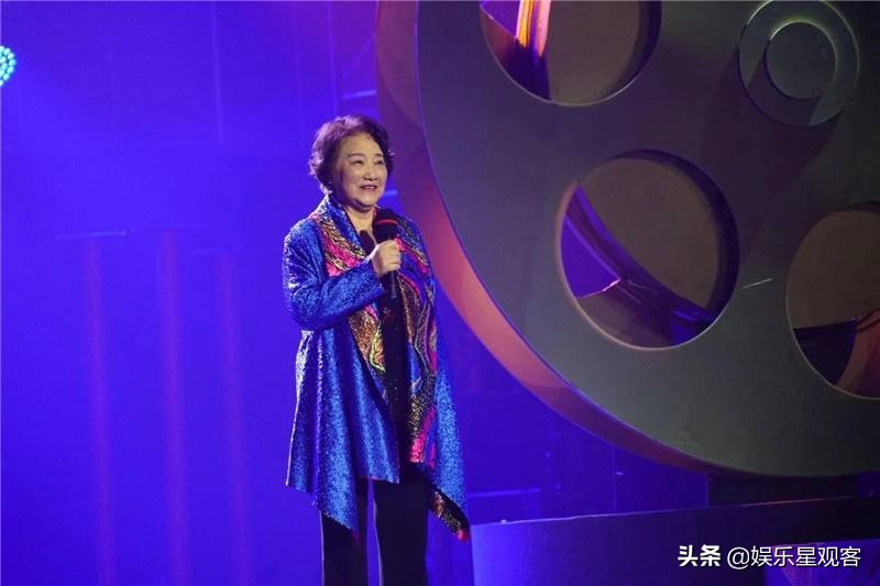 新中国第一位国际影坛获奖的演员,新中国第一个国际影后