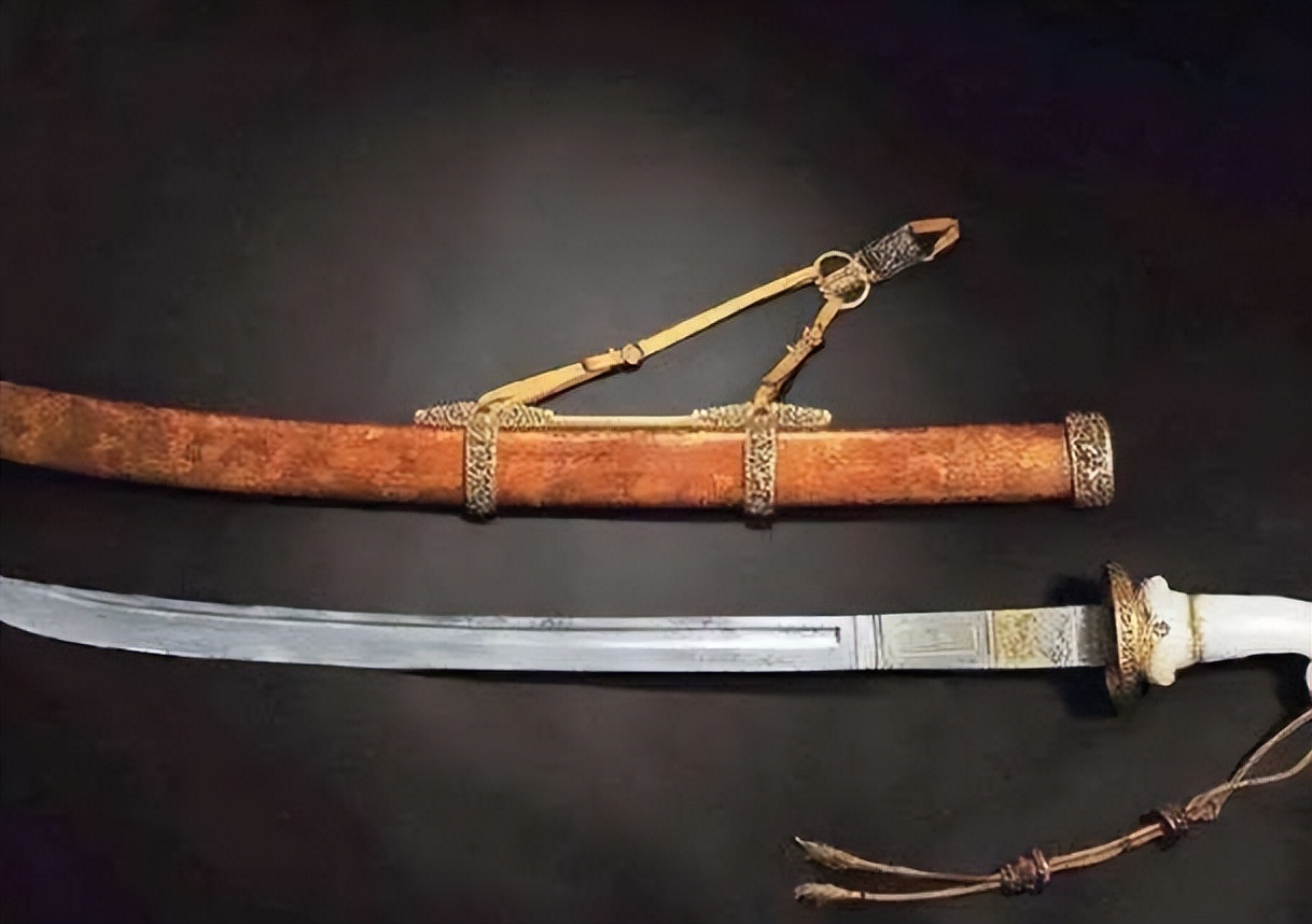 老汉宝刀卖500万专家指责现场,老人500万卖宝刀专家指责