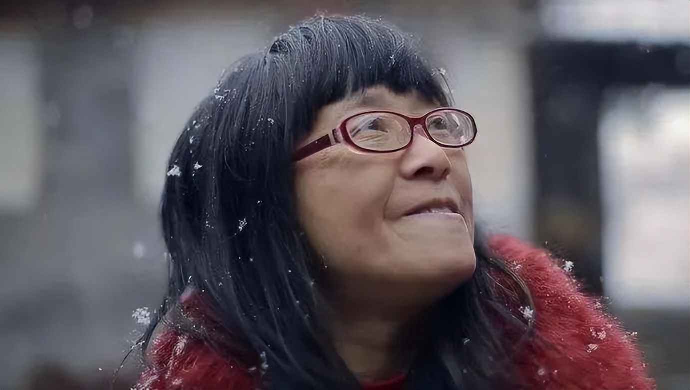 “荡妇”余秀华的风流人生,和她不为人知的反抗之路