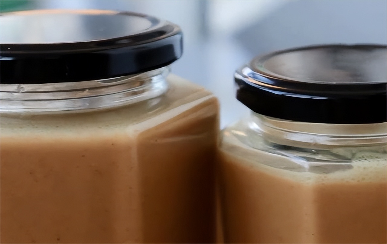 街边榨芝麻油的是真的油吗,街边现磨芝麻油骗局