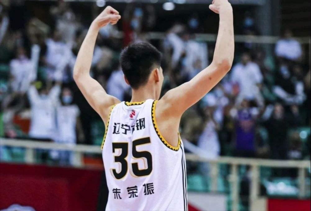 cba辽宁队中锋韩德君身高多少,cba现役十大中锋排名