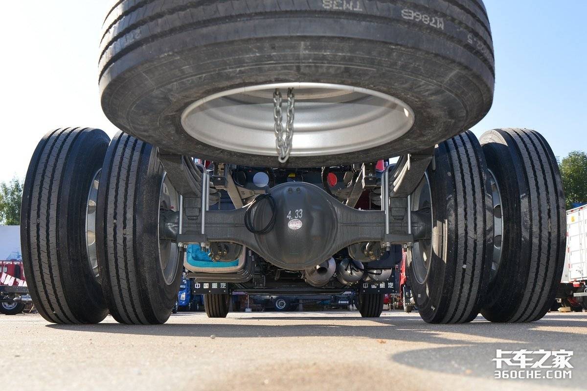 重载版5米8六缸中卡载货车,6.8米载货车公认油耗最低的4款车