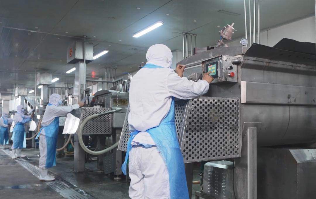 铆足干劲乘势起航,铆足干劲拼劲闯劲