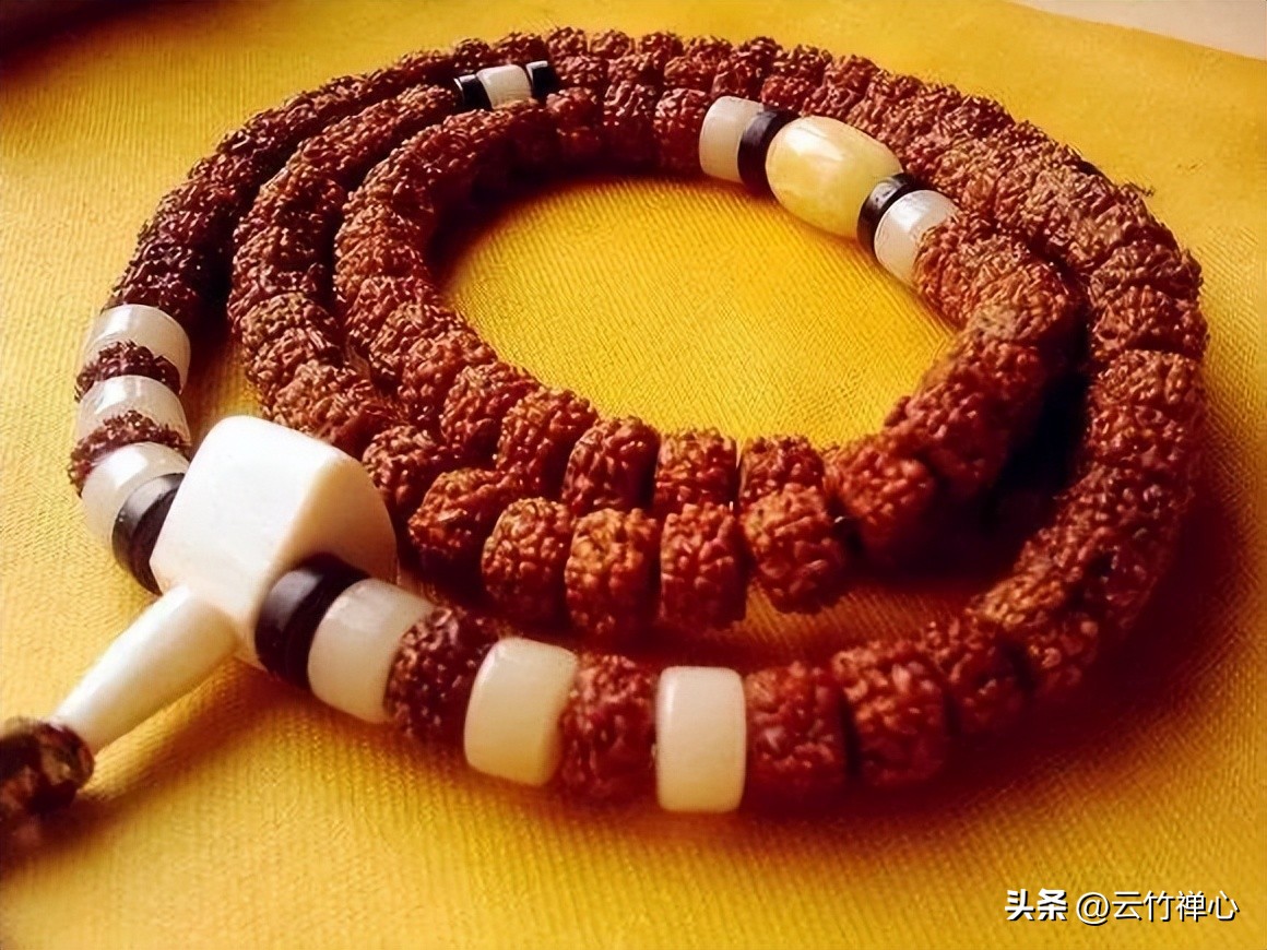 金刚菩提玉化变红的原理,金刚菩提上油发黑有没有办法变红