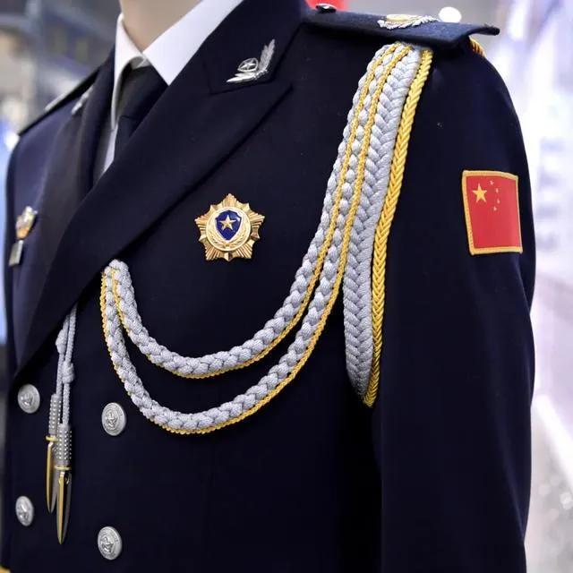 女警警服演变照片图片,最美警花警服图片